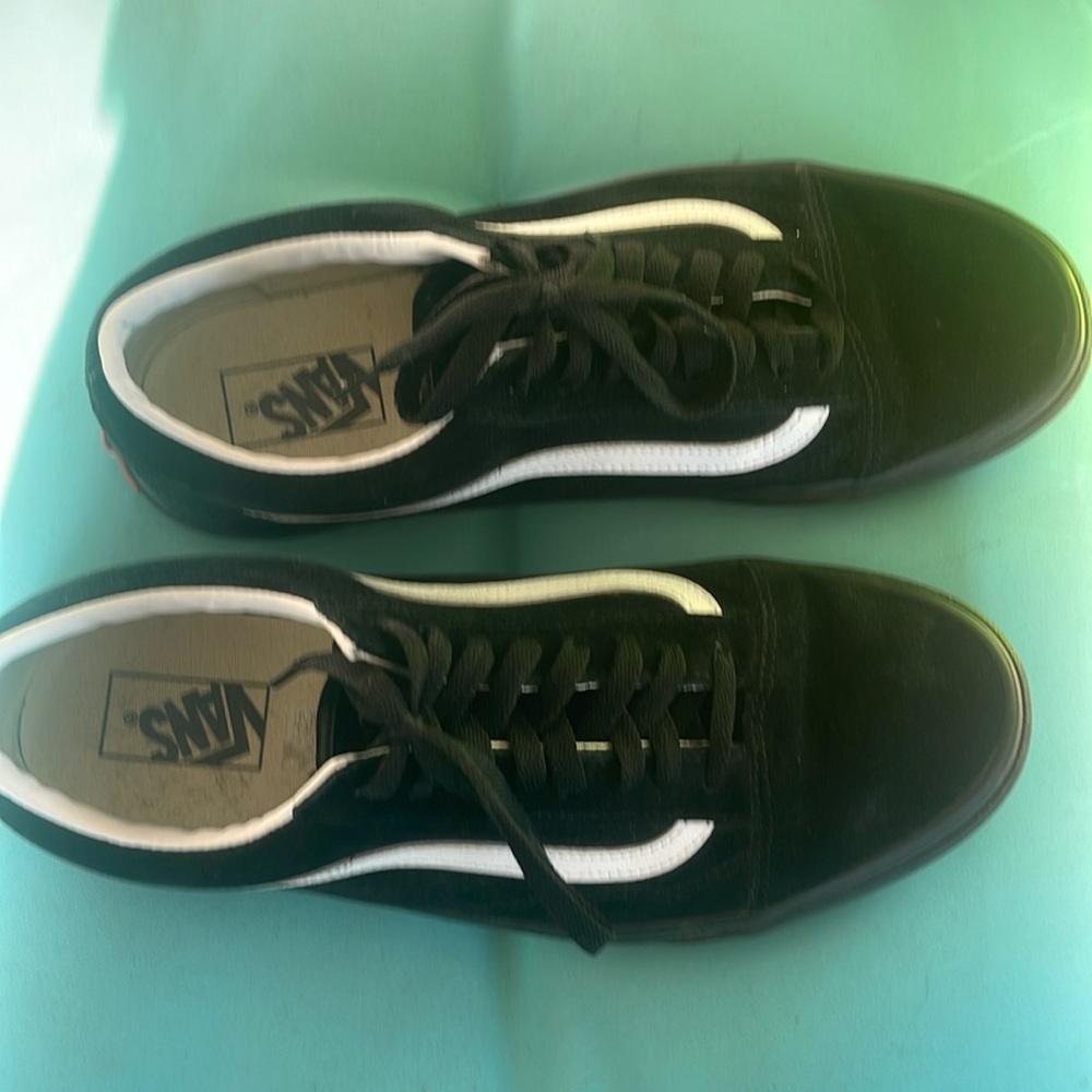 Men’s vans shoes size 11 suede black